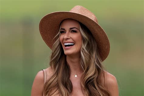 sexy jena sims|Jena Sims Teases New Photoshoot With Sports。